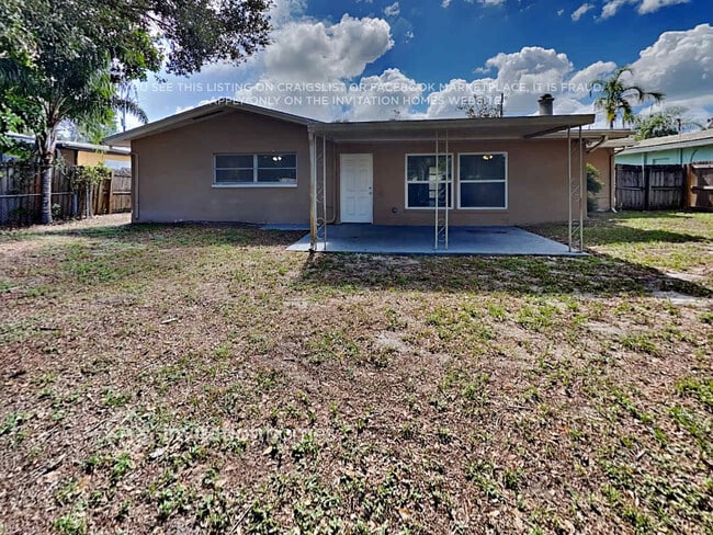 Building Photo - 1926 Valley Dr