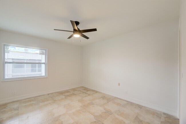 Building Photo - 372 Piedmont H
