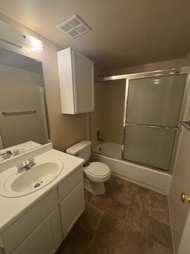 Building Photo - Powderhorn Condo