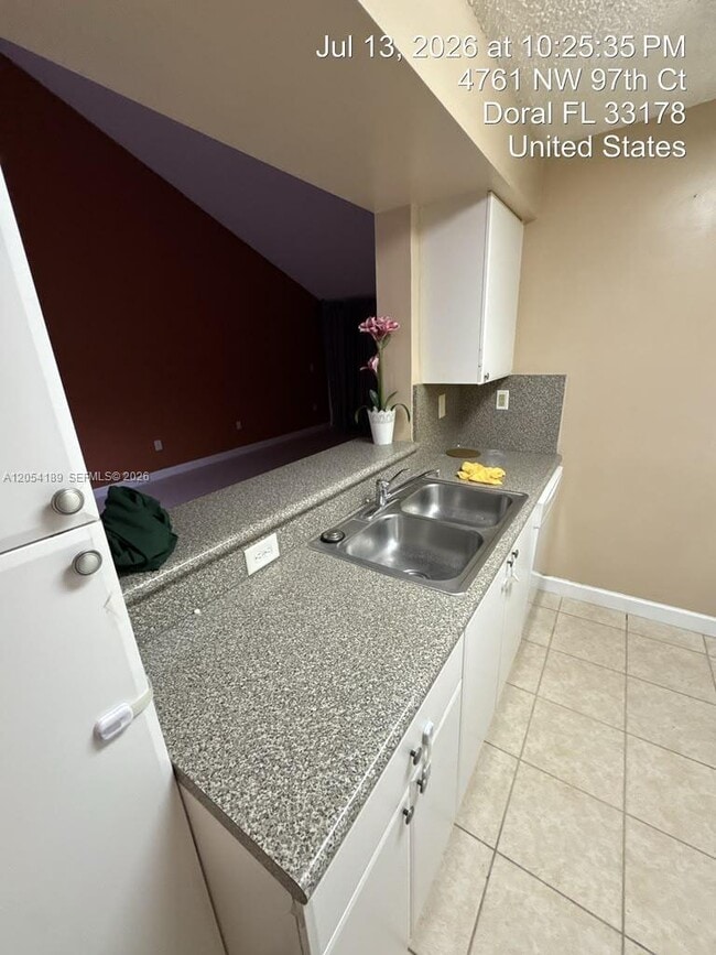 Building Photo - 4765 NW 97th Ct