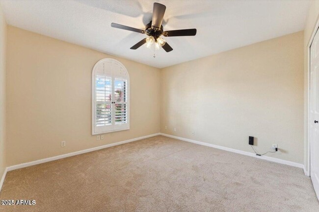 Building Photo - 8356 E San Ricardo Dr