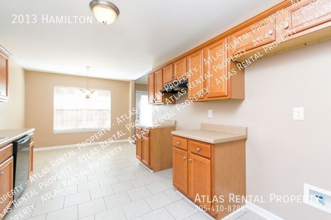 Building Photo - 2013 Hamilton Pl