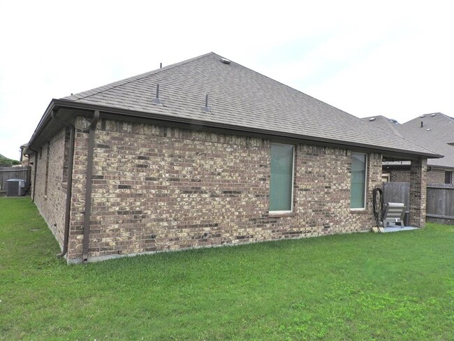 Building Photo - 2705 Osprey Ln