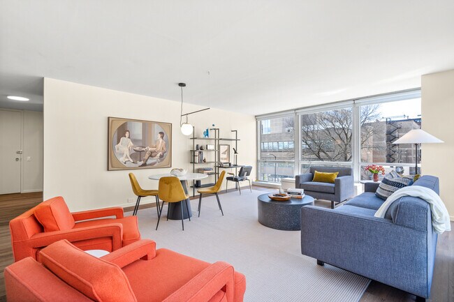 Building Photo - 340 W Diversey Pkwy