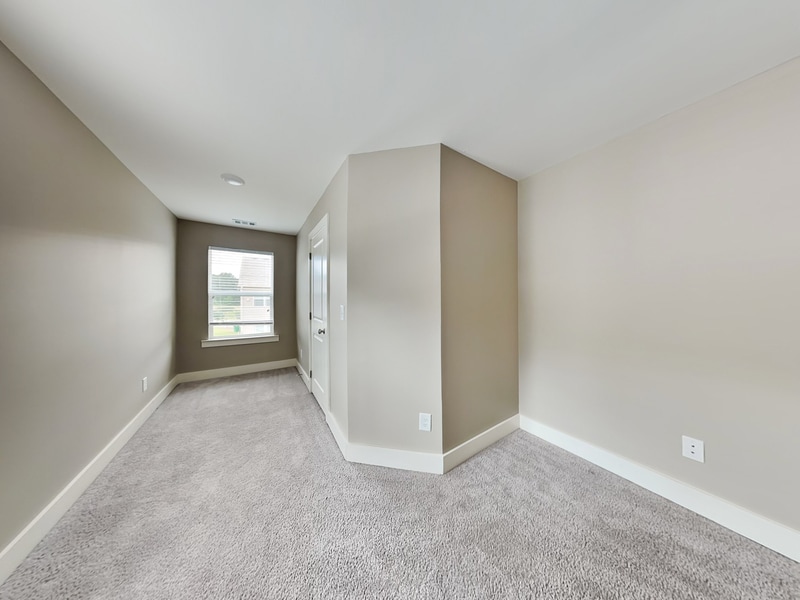 Building Photo - 6256 Hillandale Dr