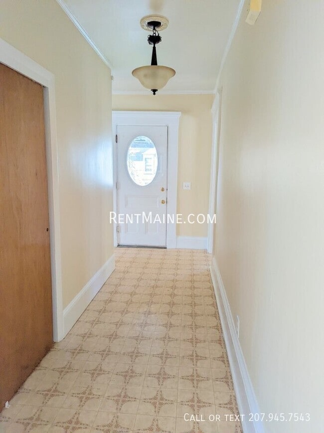 Building Photo - 22 E Summer St