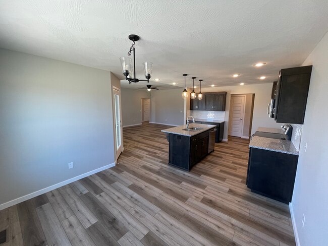 Building Photo - 712 Glenwood Ave