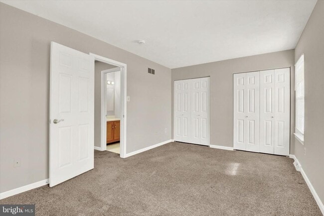 Building Photo - 428 Palmer Terrace