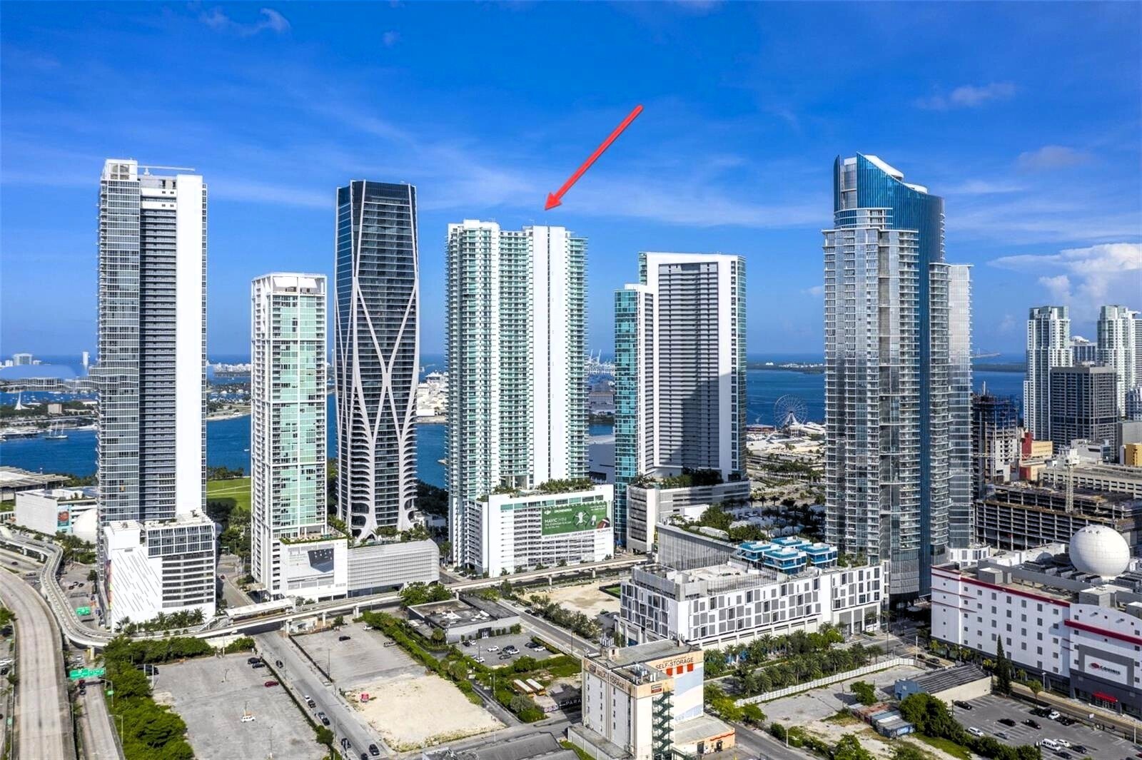 Building Photo - 900 Biscayne Blvd
