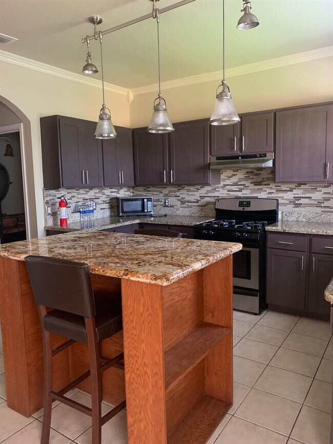 Building Photo - 510 Shiloh Dr