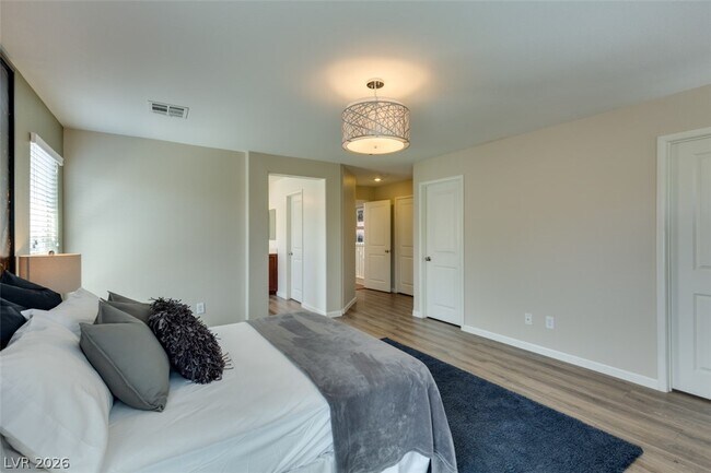 Building Photo - 304 Windsor Ridge Ave