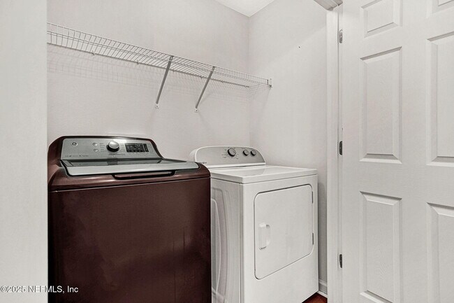 Building Photo - 92 Silver Fern Dr