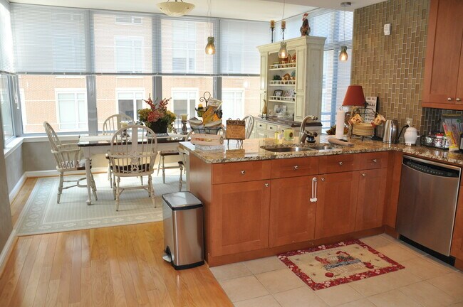 Building Photo - 11990 Market St