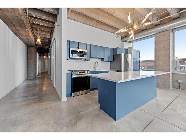 Building Photo - 901 N 3rd St