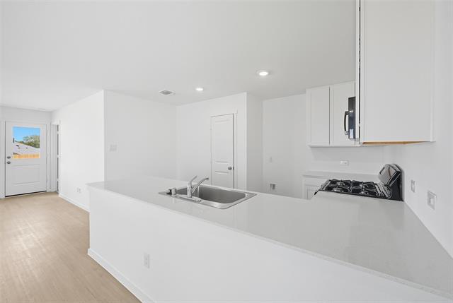 Building Photo - 309 Woodbridge Ln