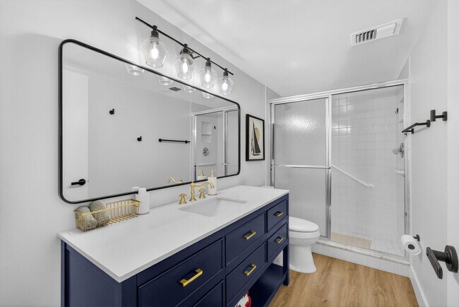 Building Photo - 2800 N Ocean Dr