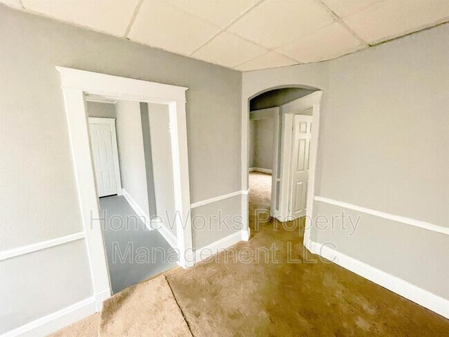 Building Photo - 7712 Old Harford Rd