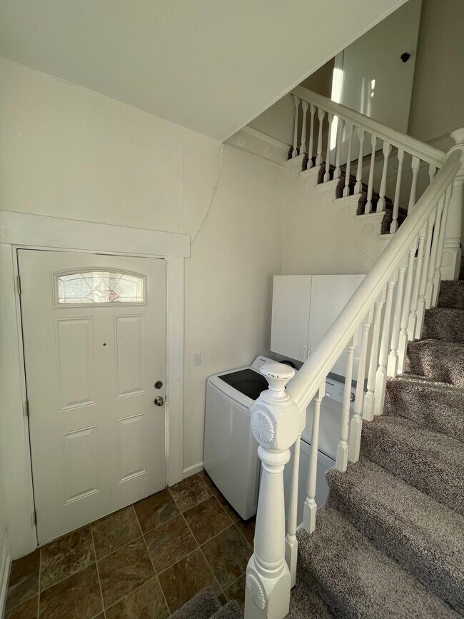 Entryway/Laundry Area - 5307 S Alaska St