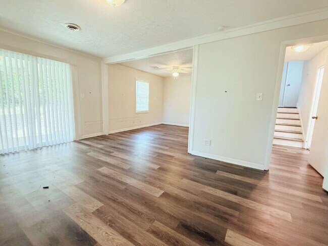 Building Photo - Welcome Home to Timeless Charm and Modern ...