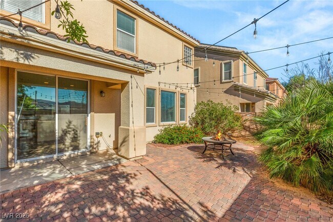 Building Photo - 6247 Sugartree Ave