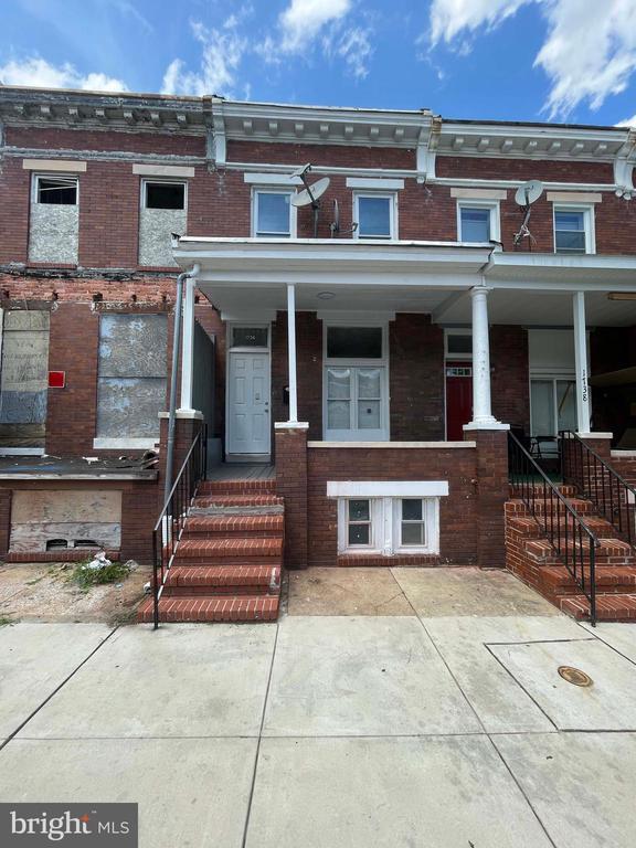 Building Photo - 1736 Darley Ave