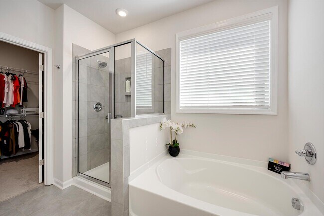 Building Photo - 6170 High Top Ln