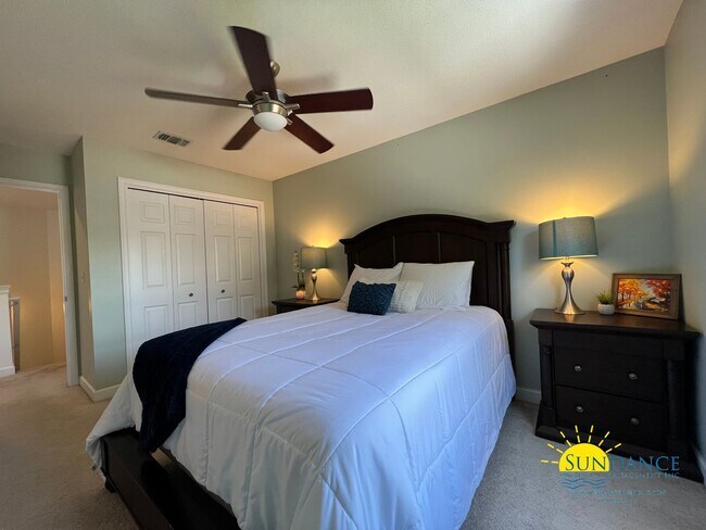 Building Photo - Impeccable 3 Bedroom Home in Shalimar!