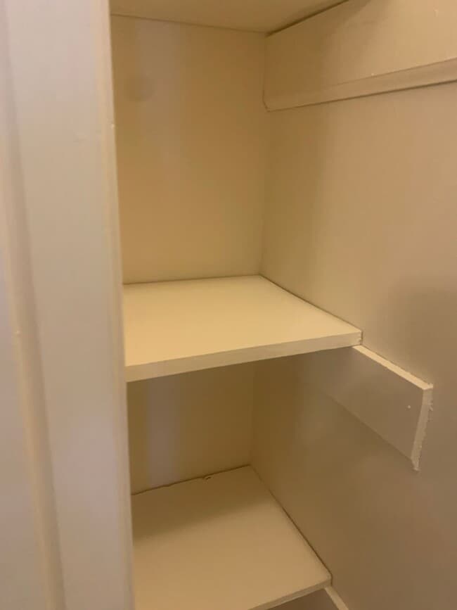 Building Photo - 6133 Highcastle Ct