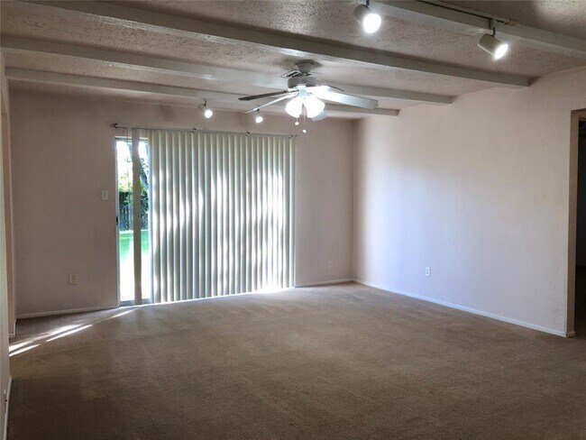 Building Photo - 16815 Bougainvilla Ln
