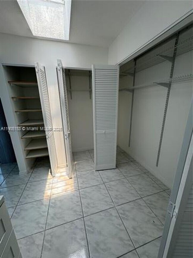 Building Photo - 11434 SW 185th St