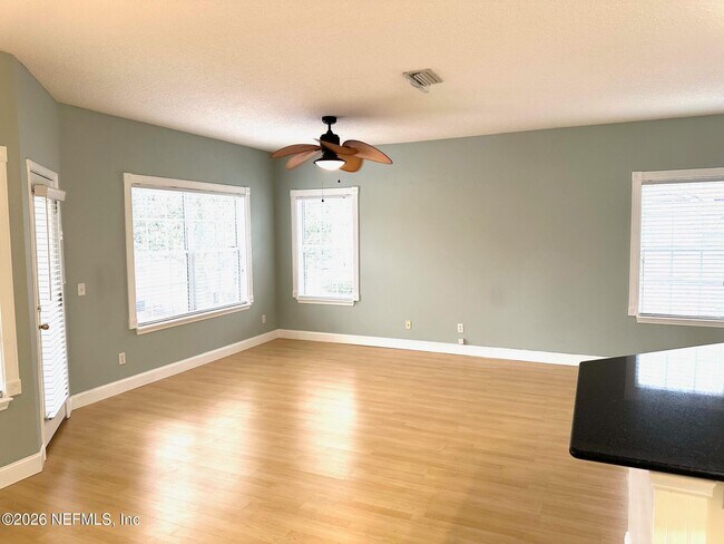 Building Photo - 1723 Forest Lake Cir W