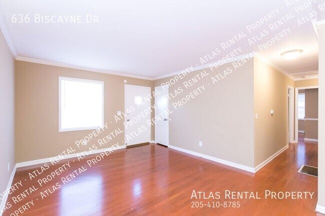 Building Photo - 636 Biscayne Dr
