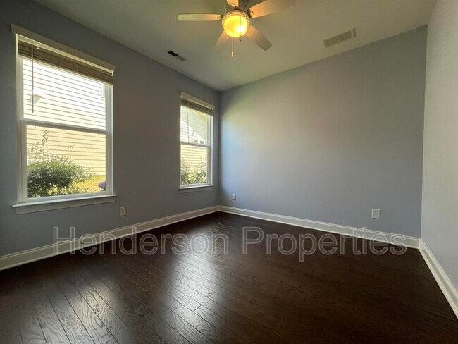 Building Photo - 17027 Challory Gln Wy