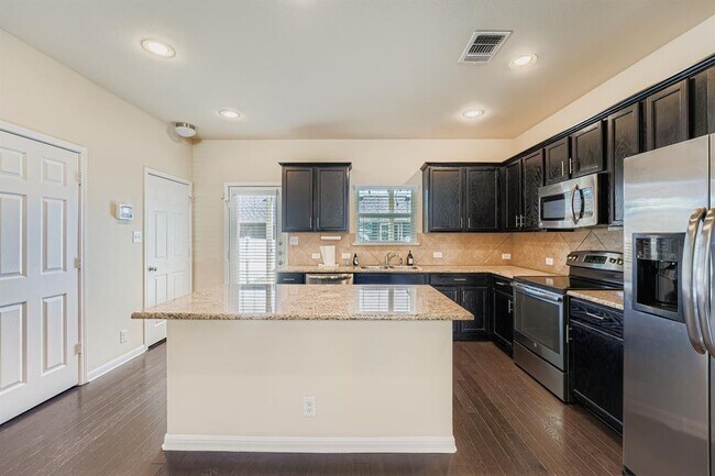 Building Photo - 1042 Lost Pines Ln