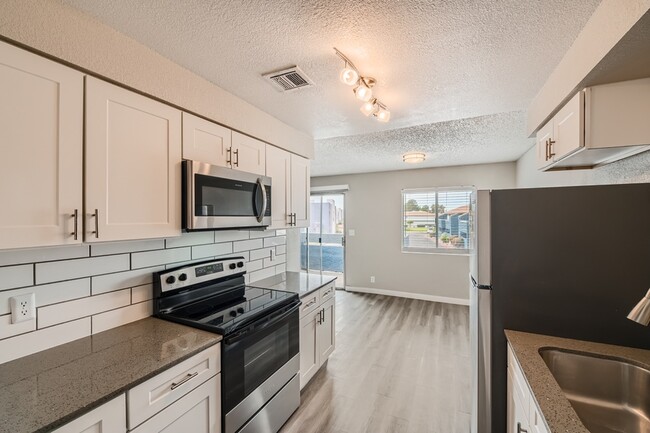 C1 Renovated - 3 Bed 2 Bath - Rise at The District