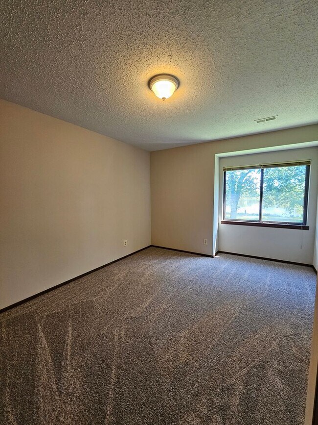 Building Photo - 2555 Clayton Blvd