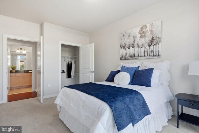 Building Photo - 2200 N Westmoreland St