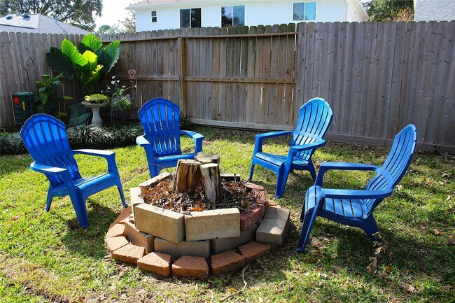 Building Photo - 1210 Three Forks Dr