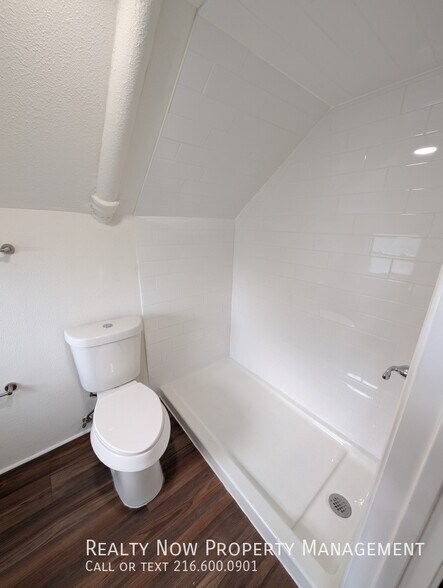 Building Photo - 7501 Berry Ave