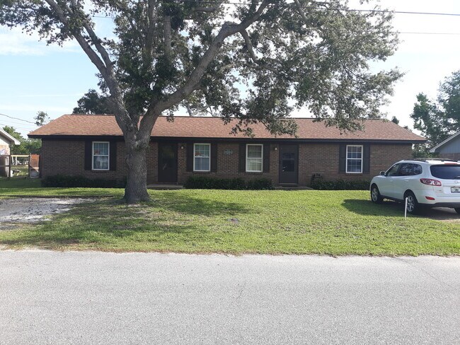 Front View - 3379 Green Briar Cir