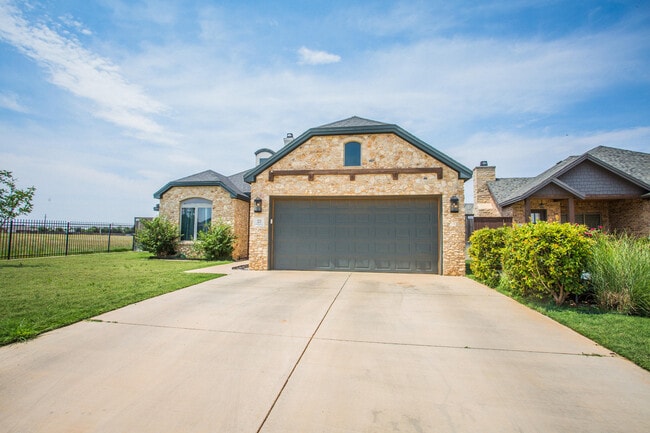 Building Photo - 23 Wilshire Blvd