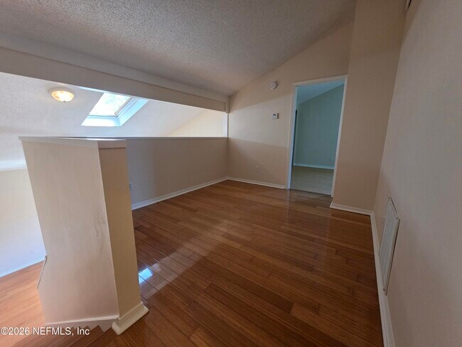 Building Photo - 1603 Challenger Ct W