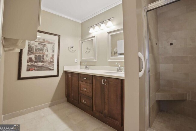 Building Photo - 202 Peachtree Forest Dr
