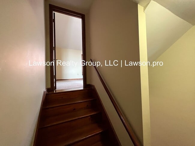 Building Photo - 2217 Jefferson St SW