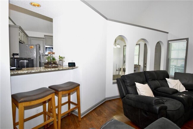 Building Photo - 2582 Candler Way