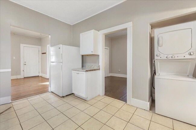 Building Photo - 1708 Lennox Ct