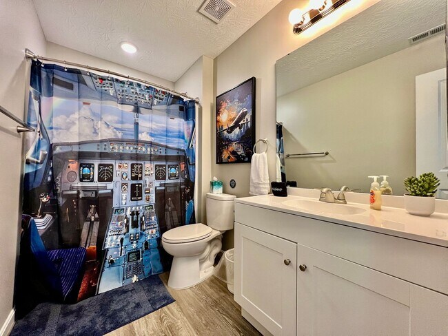 Building Photo - SkyHigh Retreat! Airplane themed escape in...