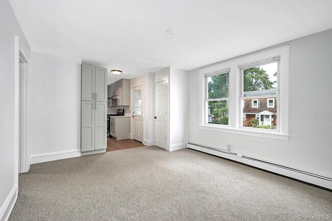 Building Photo - 1216 Halstead Ave