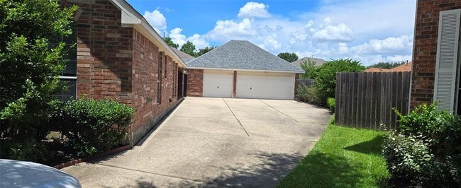 Building Photo - 12806 Blackbrook Ln