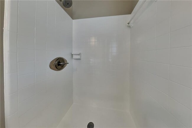 Building Photo - 4656 Lincoln Way SW